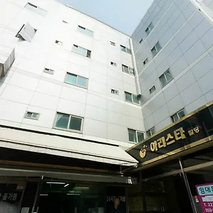 https://philstay-myeongdong-cheonggye.hotels-seoul.net